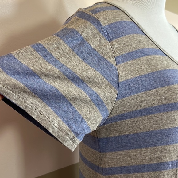 NEW LulaRoe Classic T Shirt  Womens Size S Multicolor Stretch - Picture 3 of 9